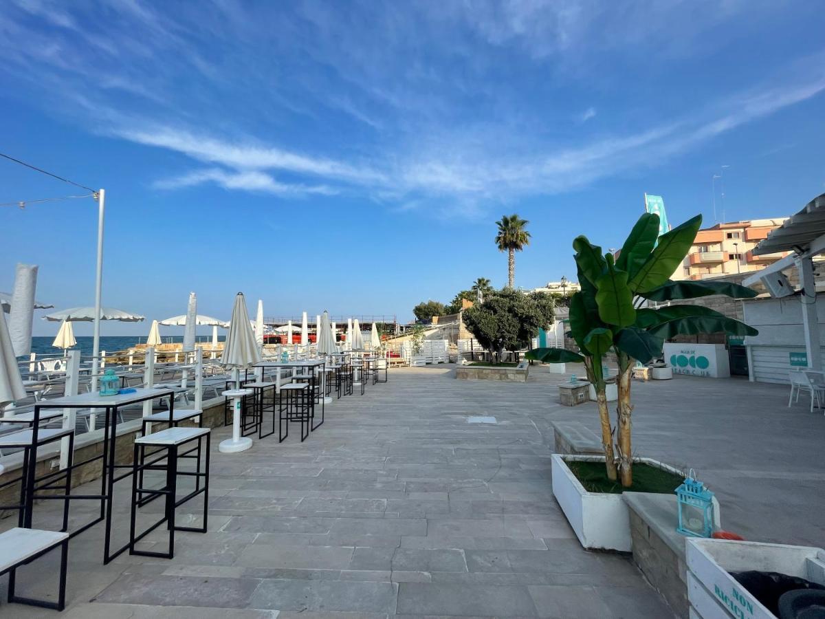 Fabris Palace Trani Exterior photo