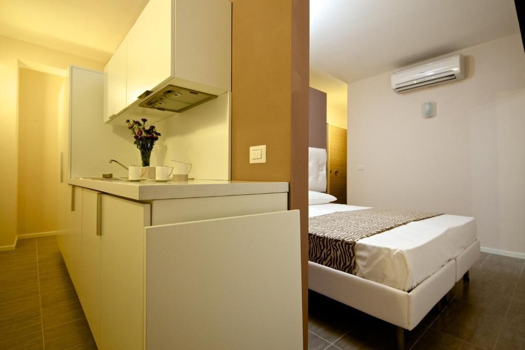 Fabris Palace Trani Room photo