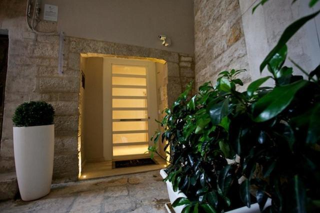Fabris Palace Trani Exterior photo